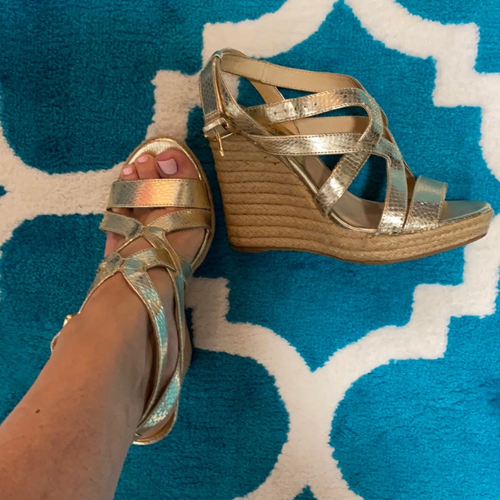 Wedge sandals